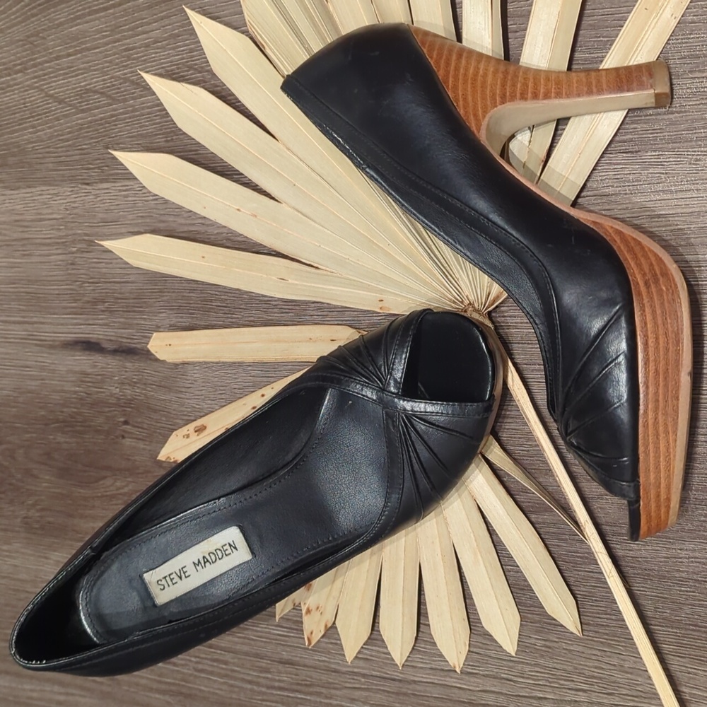 Steve Madden Black Leather Peep-Toe Platform Heels - Size 8